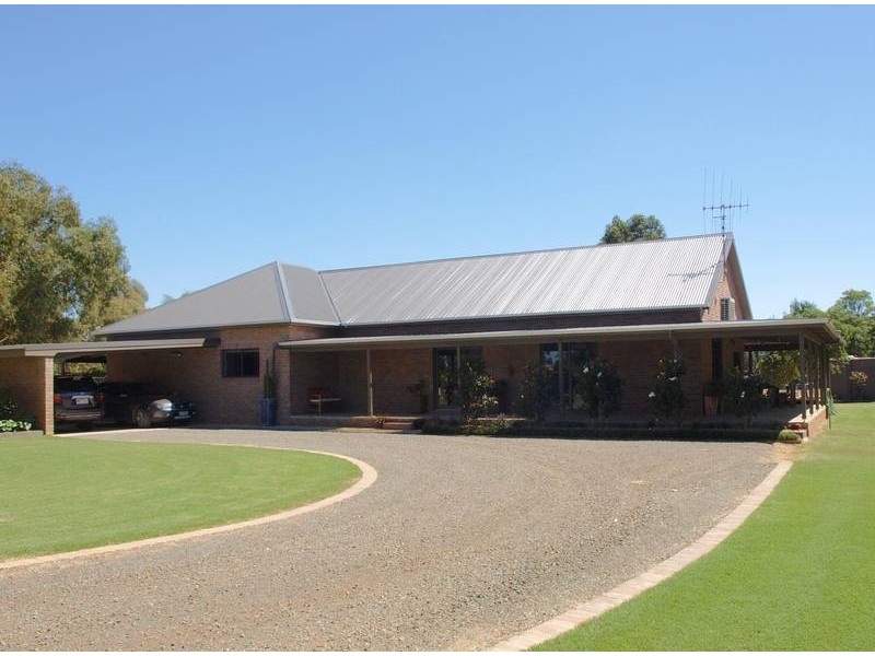 89 Scott Road, Echuca VIC 3564