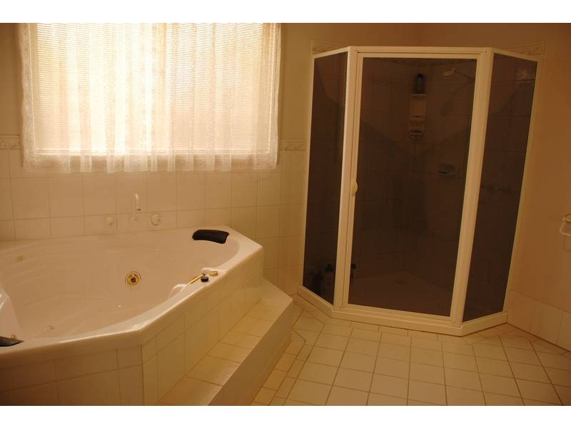 112 Wharparilla Drive, Echuca VIC 3564