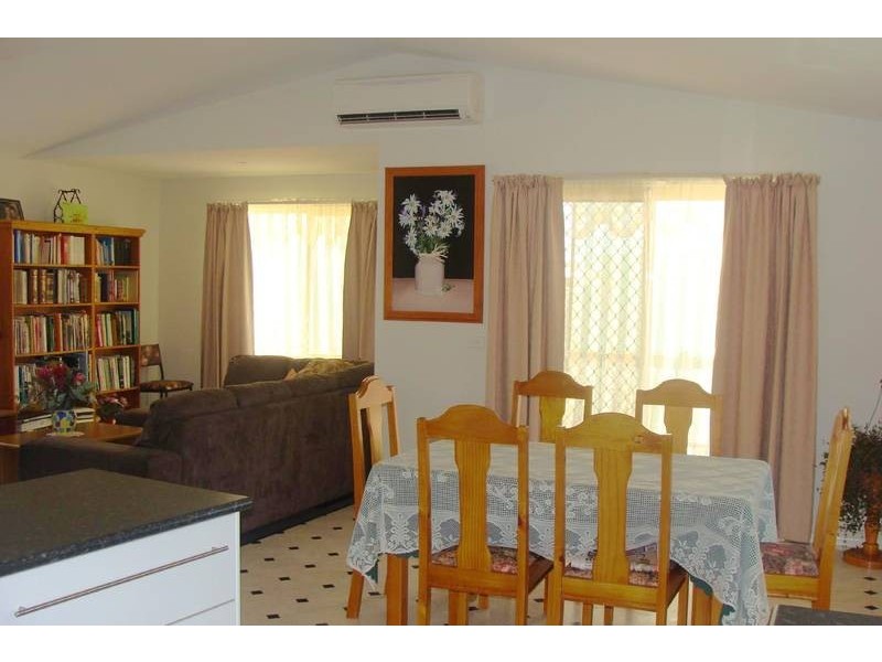 8 Paradise Place, Moama NSW 2731