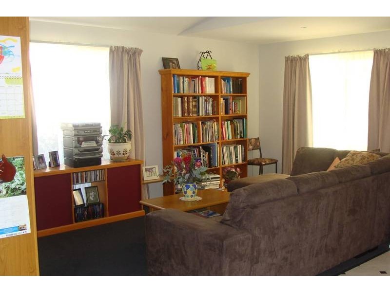 8 Paradise Place, Moama NSW 2731