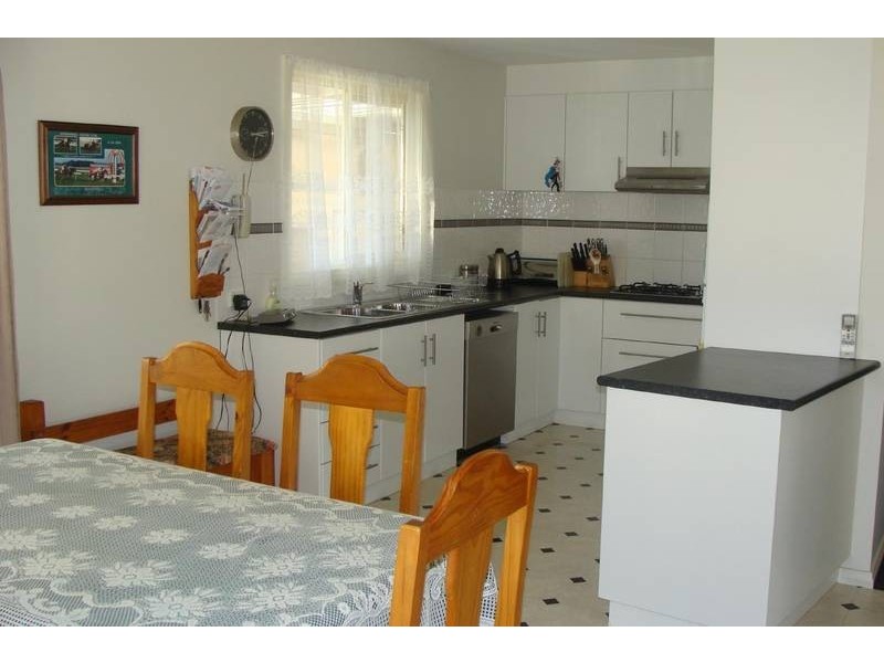 8 Paradise Place, Moama NSW 2731