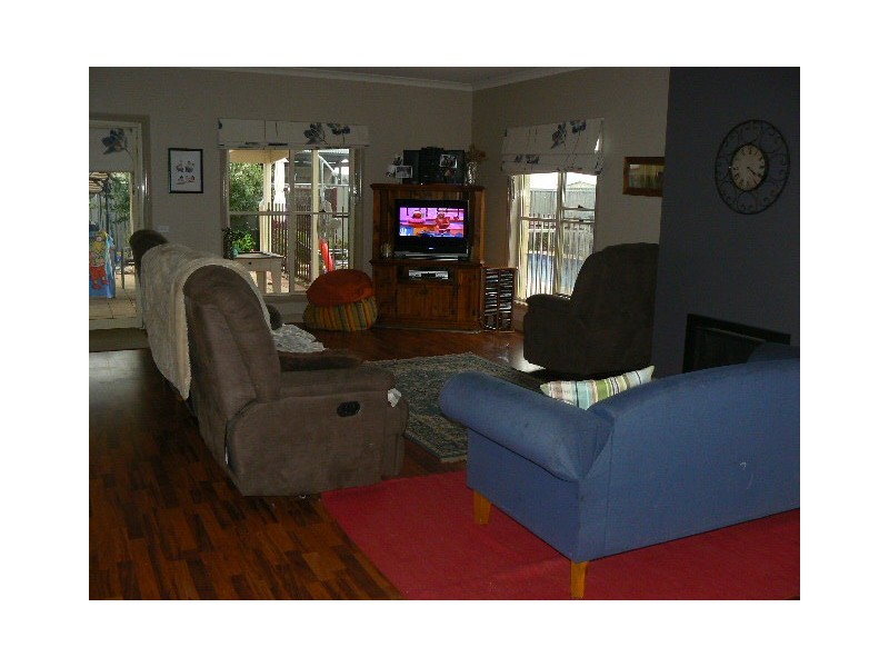 12 James St, Echuca VIC 3564