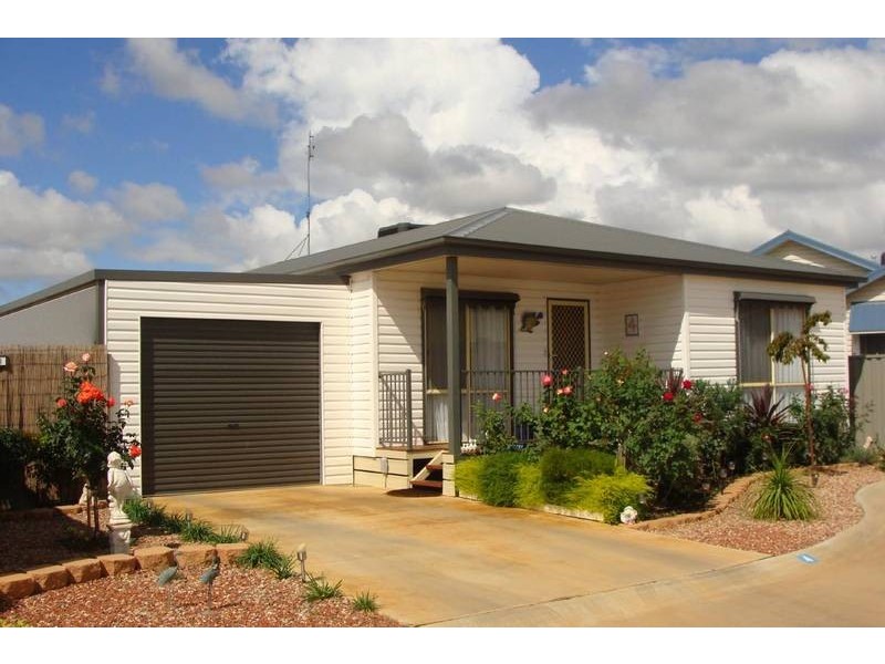 4 Rivergums Court Cobb Haven, Moama NSW 2731