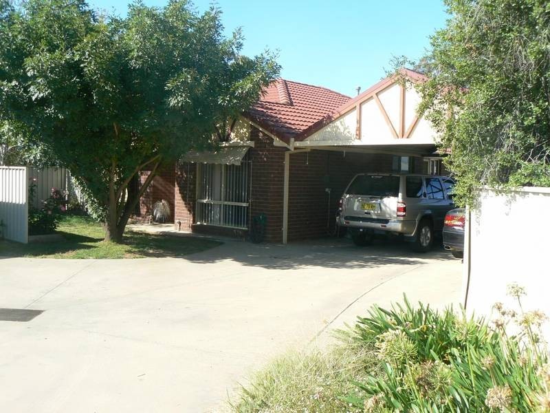 2/13 McLaren Drive, Moama NSW 2731