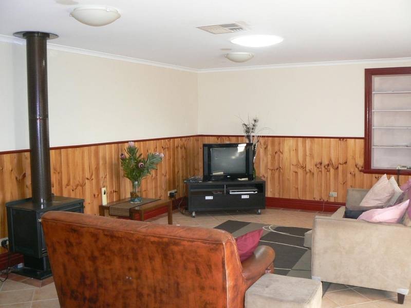 9 – 11 a Shaw Street, Echuca VIC 3564