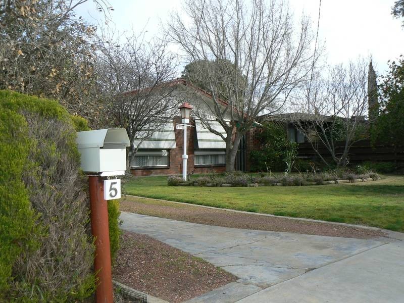 5 Crossen Street, Echuca VIC 3564
