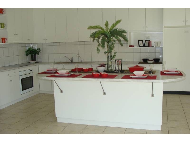33 Campaspe Esplande, Echuca VIC 3564
