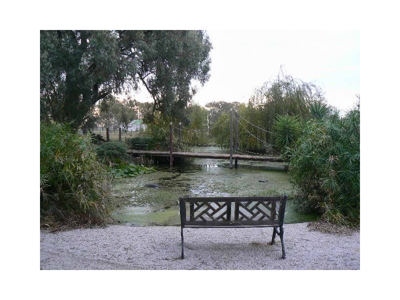 100 Matthews Rd, Echuca VIC 3564