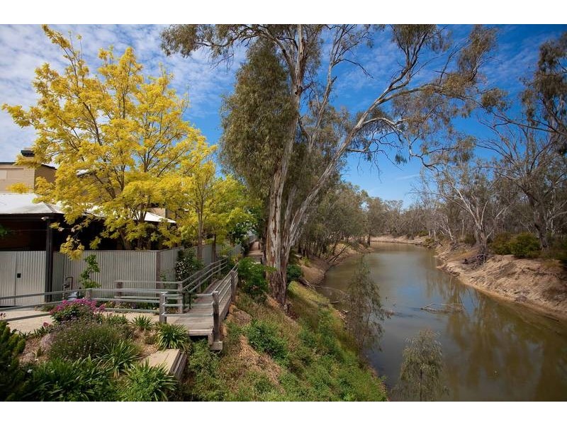 17 – 21 Warren Street, Echuca VIC 3564