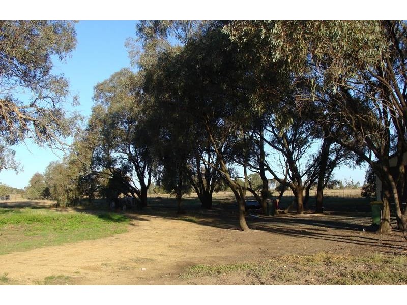 2 Lake Road, Echuca VIC 3564