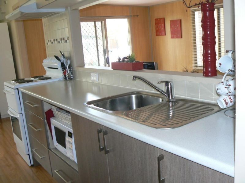 Lot 4, Cabin 4 Horseshoe Lagoon Caravan Park, Moama NSW 2731