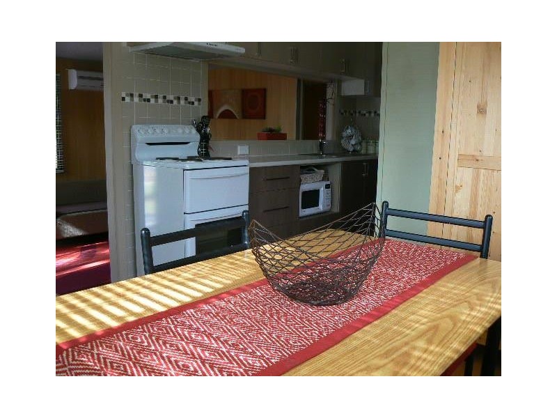 Lot 4, Cabin 4 Horseshoe Lagoon Caravan Park, Moama NSW 2731