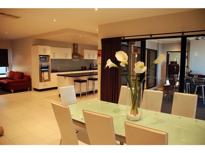 11 Yeovil Court, Echuca VIC 3564