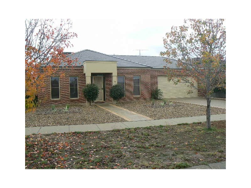 10 Park Avenue, Echuca VIC 3564