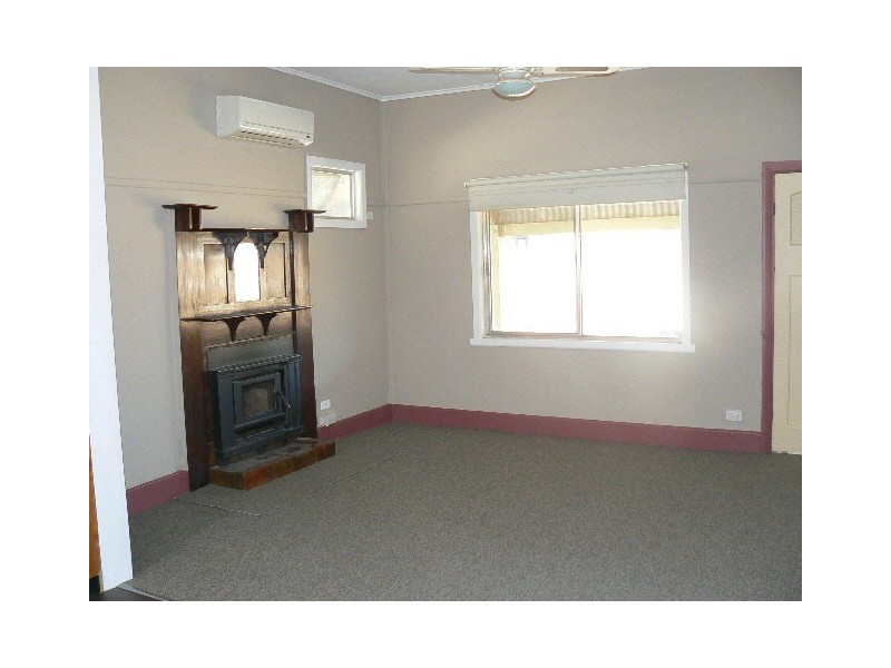 16 Barry St, Echuca VIC 3564