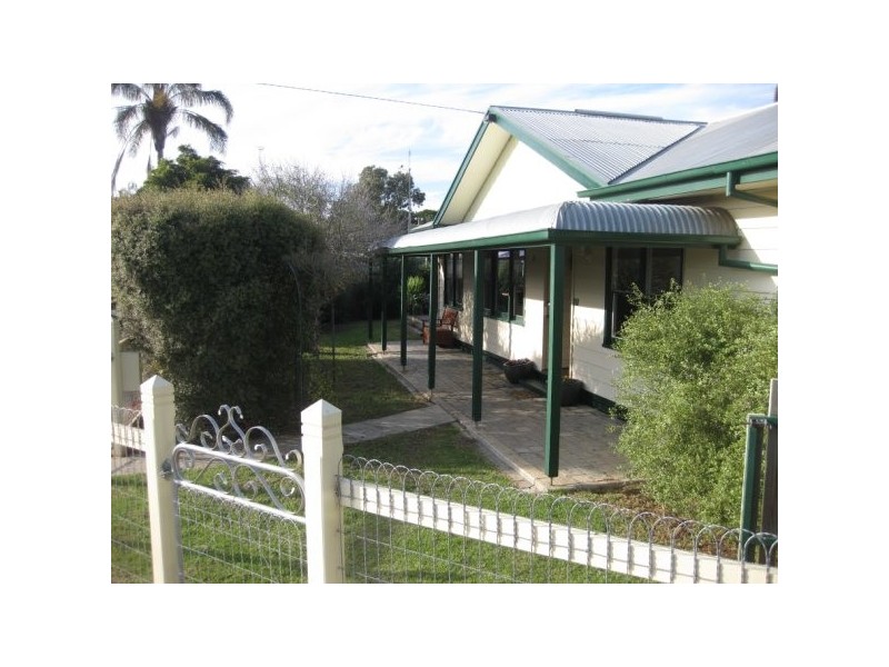 11 Waratah Grove, Echuca VIC 3564