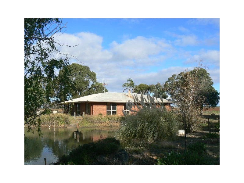 785 Cantwell Rd, Echuca VIC 3564