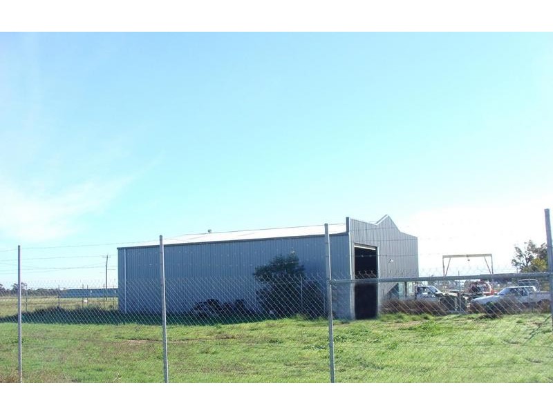 1 Moore Street, Moama NSW 2731