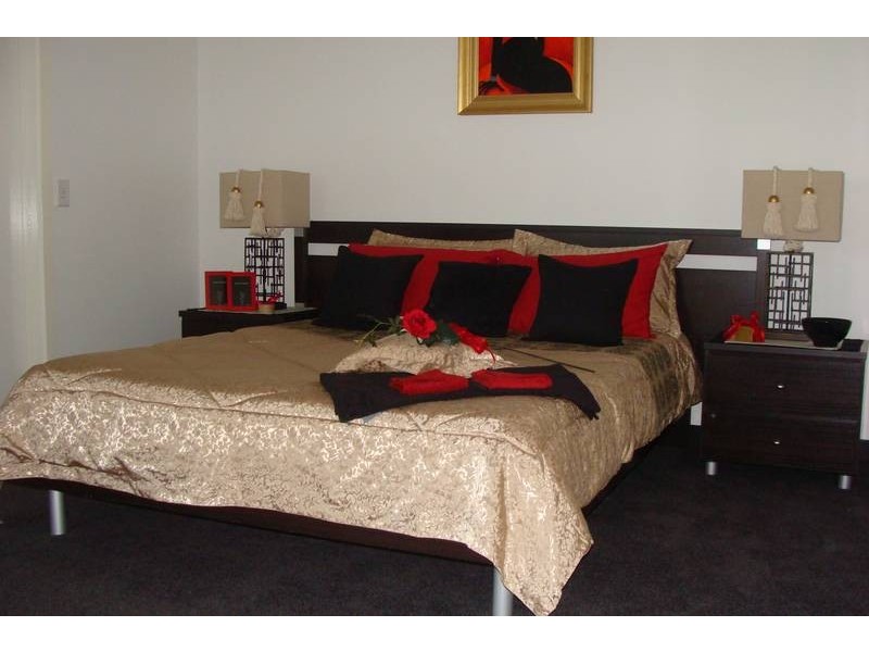 33 Campaspe Esplande, Echuca VIC 3564
