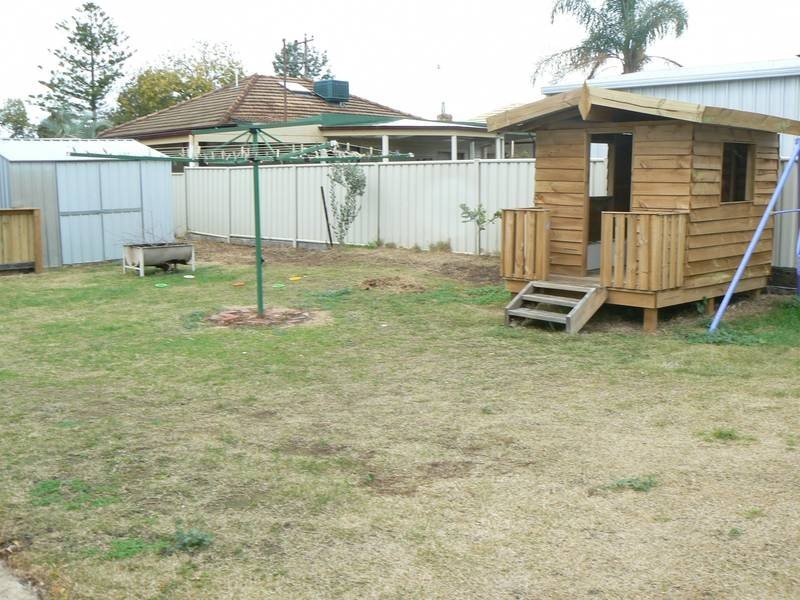 27 Haverfield Street, Echuca VIC 3564