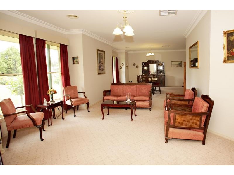 5 Charters Drive, Moama NSW 2731