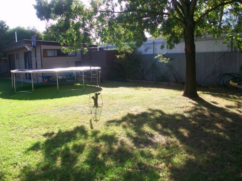 14 Regent St, Moama NSW 2731