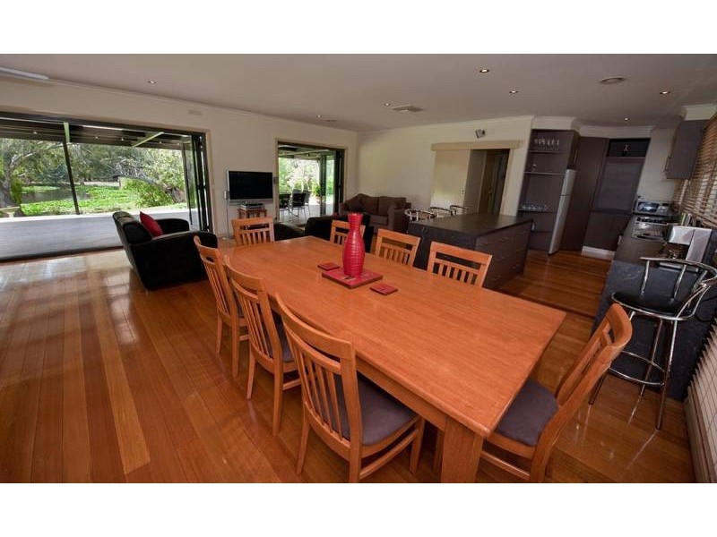 212 Wharparilla Drive, Echuca VIC 3564