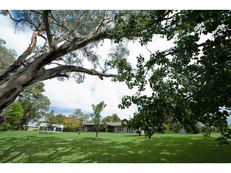 212 Wharparilla Drive, Echuca VIC 3564