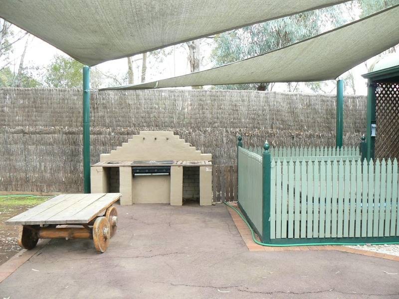 23 Snowden Street, Echuca VIC 3564