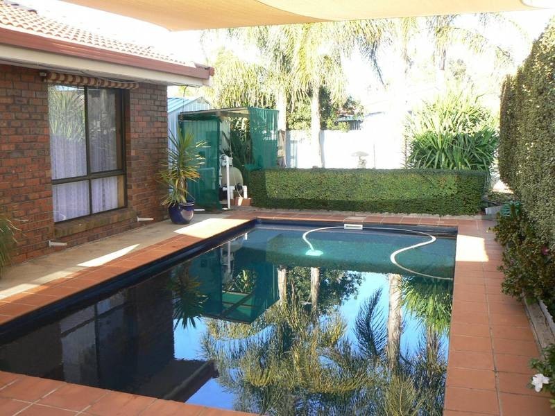 2 Carlyon Close, Moama NSW 2731