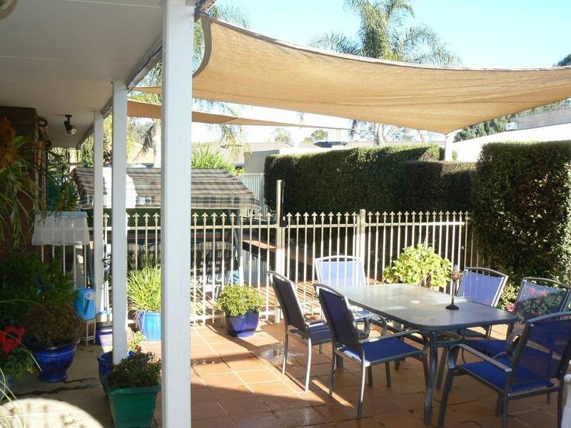 2 Carlyon Close, Moama NSW 2731