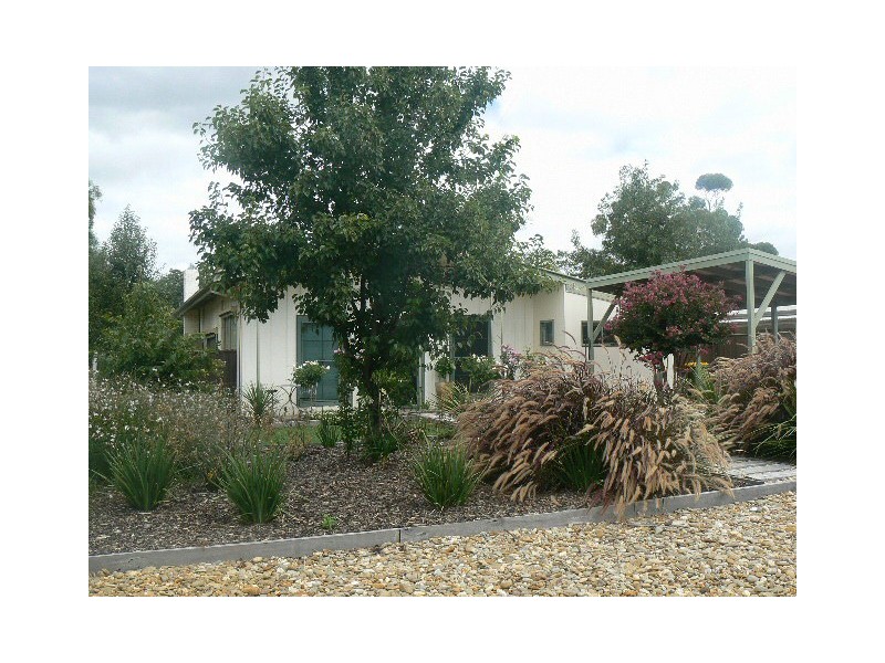 11 Moore Street, Echuca VIC 3564