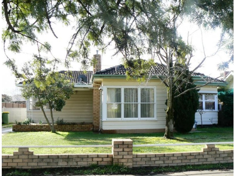 16 Civic Avenue, Echuca VIC 3564