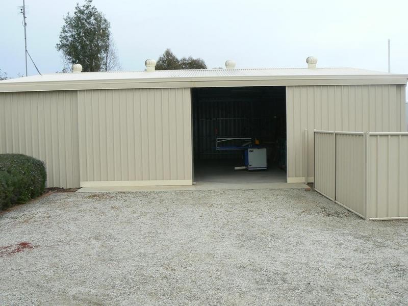 6 Brecon Court, Echuca VIC 3564