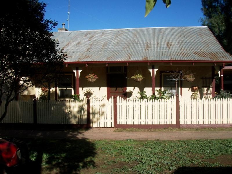 27a Livingstone Street, Mathoura NSW 2710