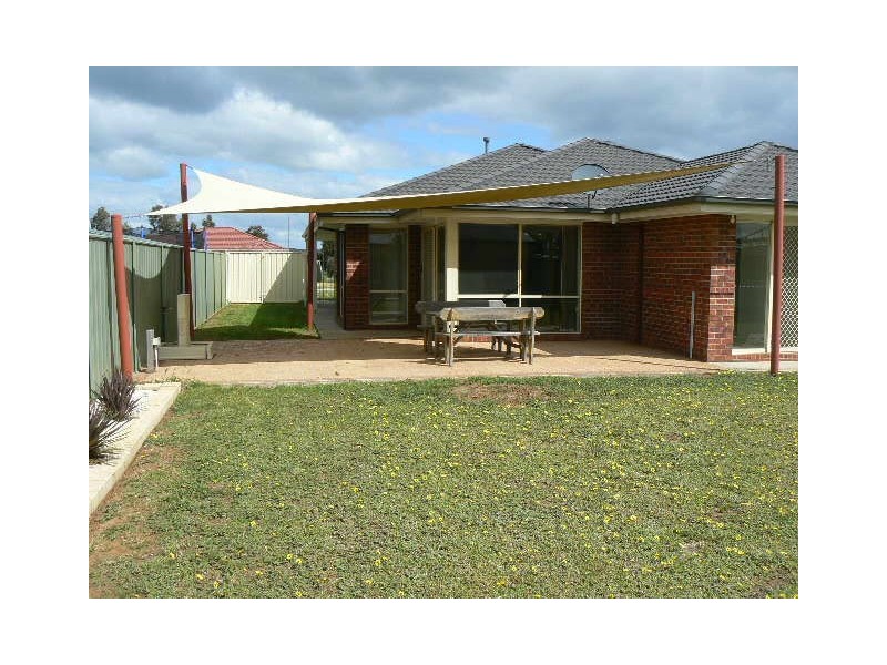 2 Woodlands Circuit, Echuca VIC 3564