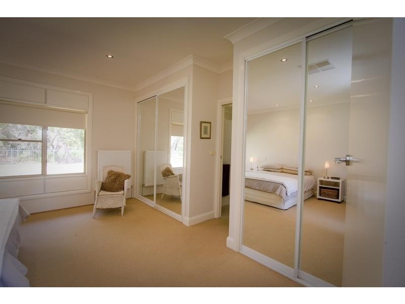 60 Campaspe Esplanade, Echuca VIC 3564