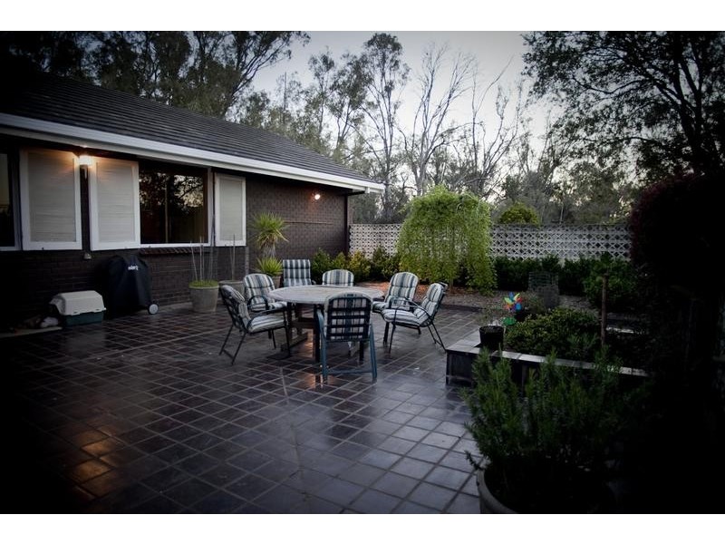 60 Campaspe Esplanade, Echuca VIC 3564