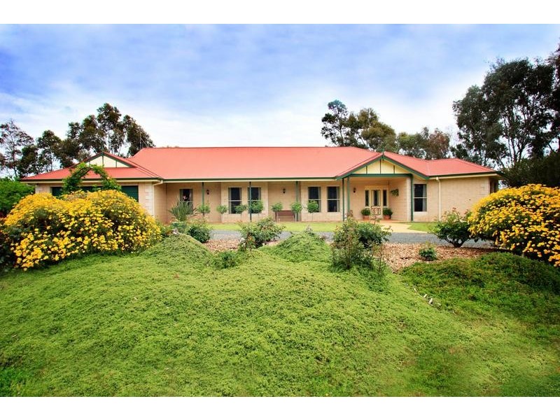 5 Charters Drive, Moama NSW 2731