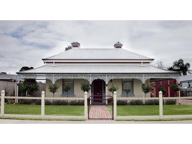 69 Mitchell Street, Echuca VIC 3564