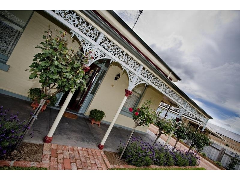 69 Mitchell Street, Echuca VIC 3564