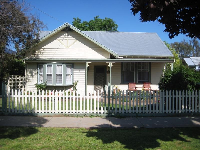 7 Yarra Street, Echuca VIC 3564