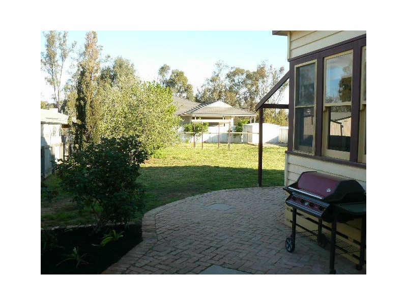 43 Hansen Street, Echuca VIC 3564