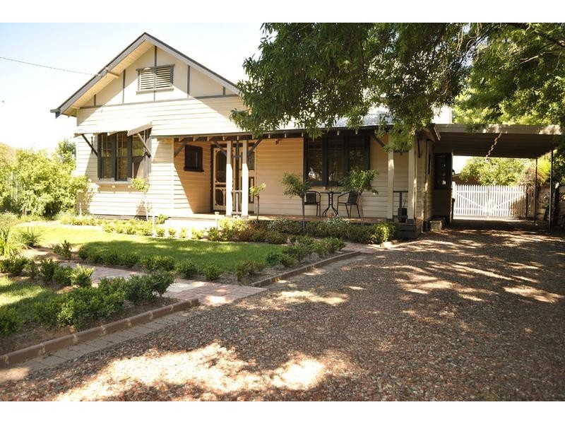 25 Echuca Street, Moama NSW 2731