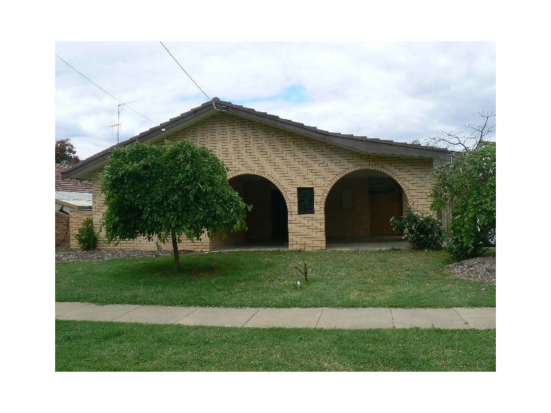 39 Rutley Crescent, Echuca VIC 3564