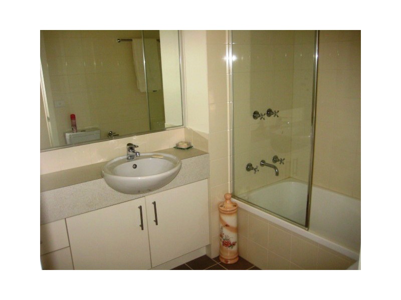 1/25 Sunset Avenue, Echuca VIC 3564