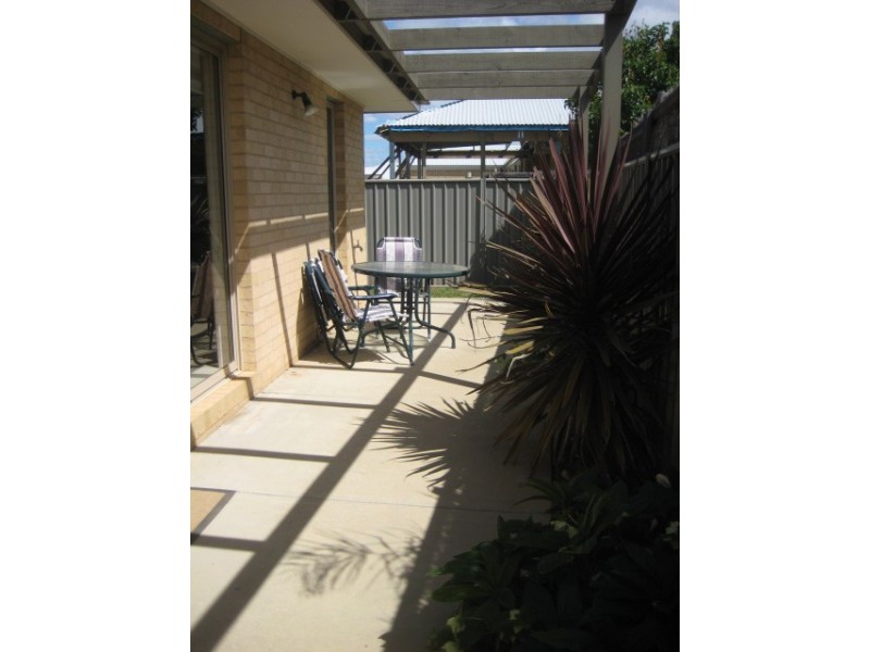 1/25 Sunset Avenue, Echuca VIC 3564
