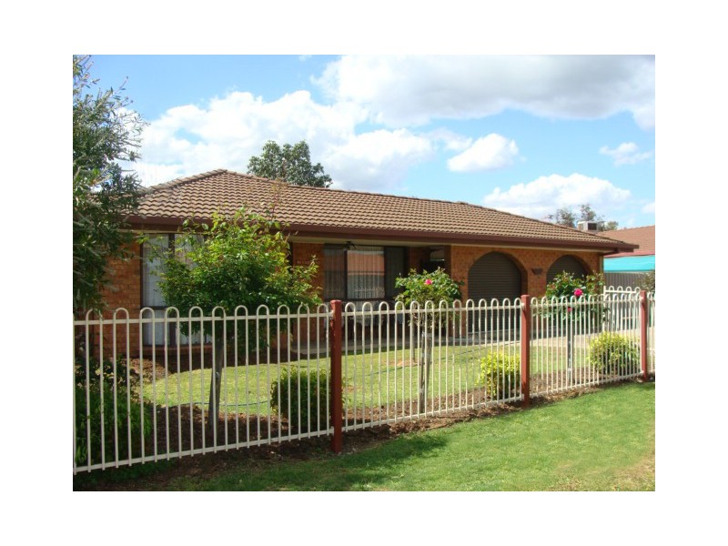 14 Elizabeth Street, Echuca VIC 3564