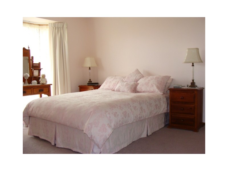 14 Elizabeth Street, Echuca VIC 3564