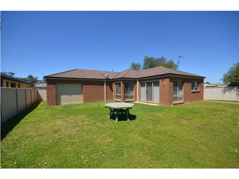 18 Glencoe Boulevard, Moama NSW 2731